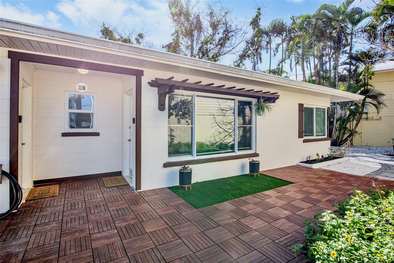1138 SUN N SEA DR, SARASOTA, FL, 34242
