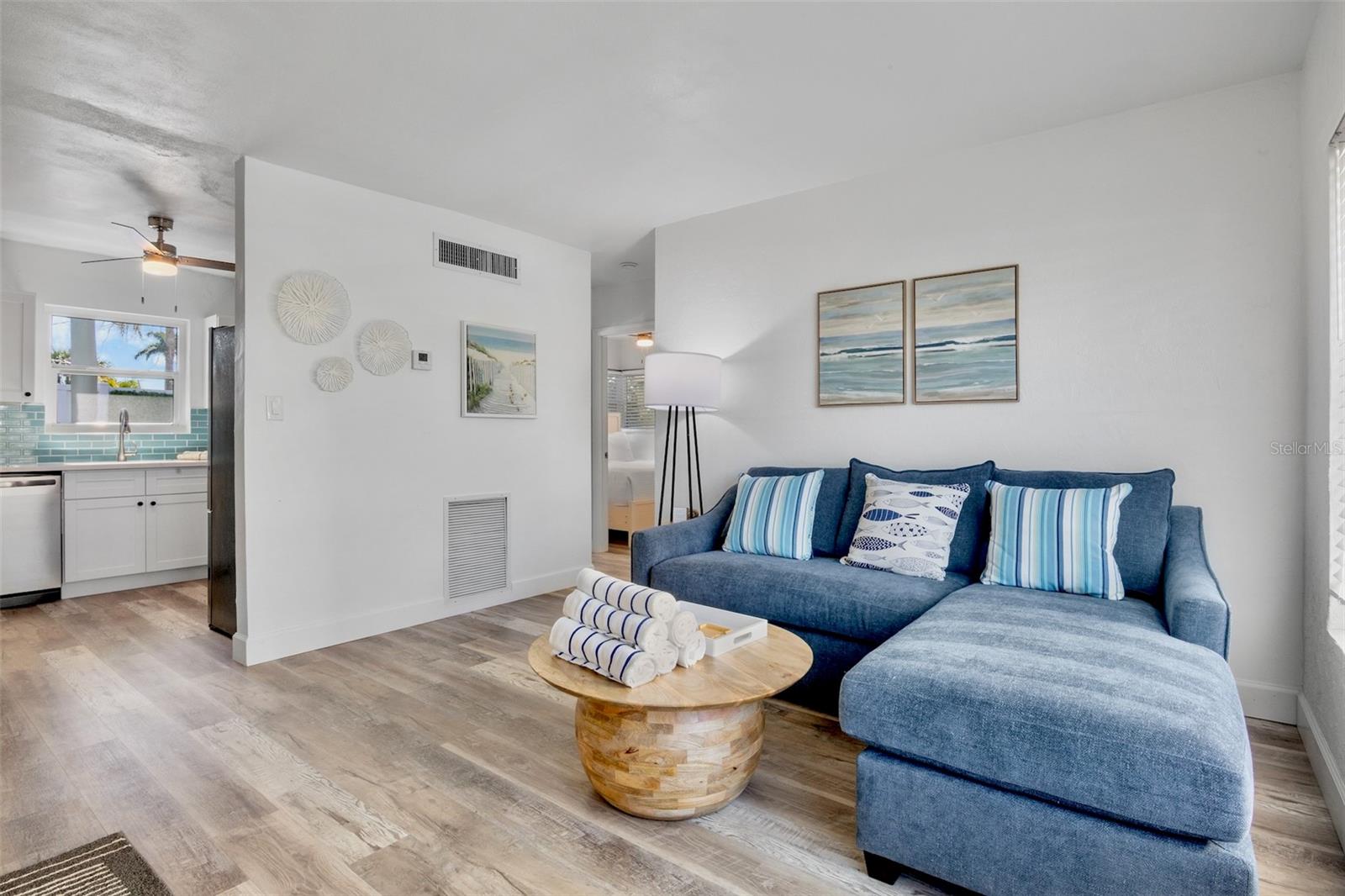 1138 SUN N SEA DR, SARASOTA, FL, 34242
