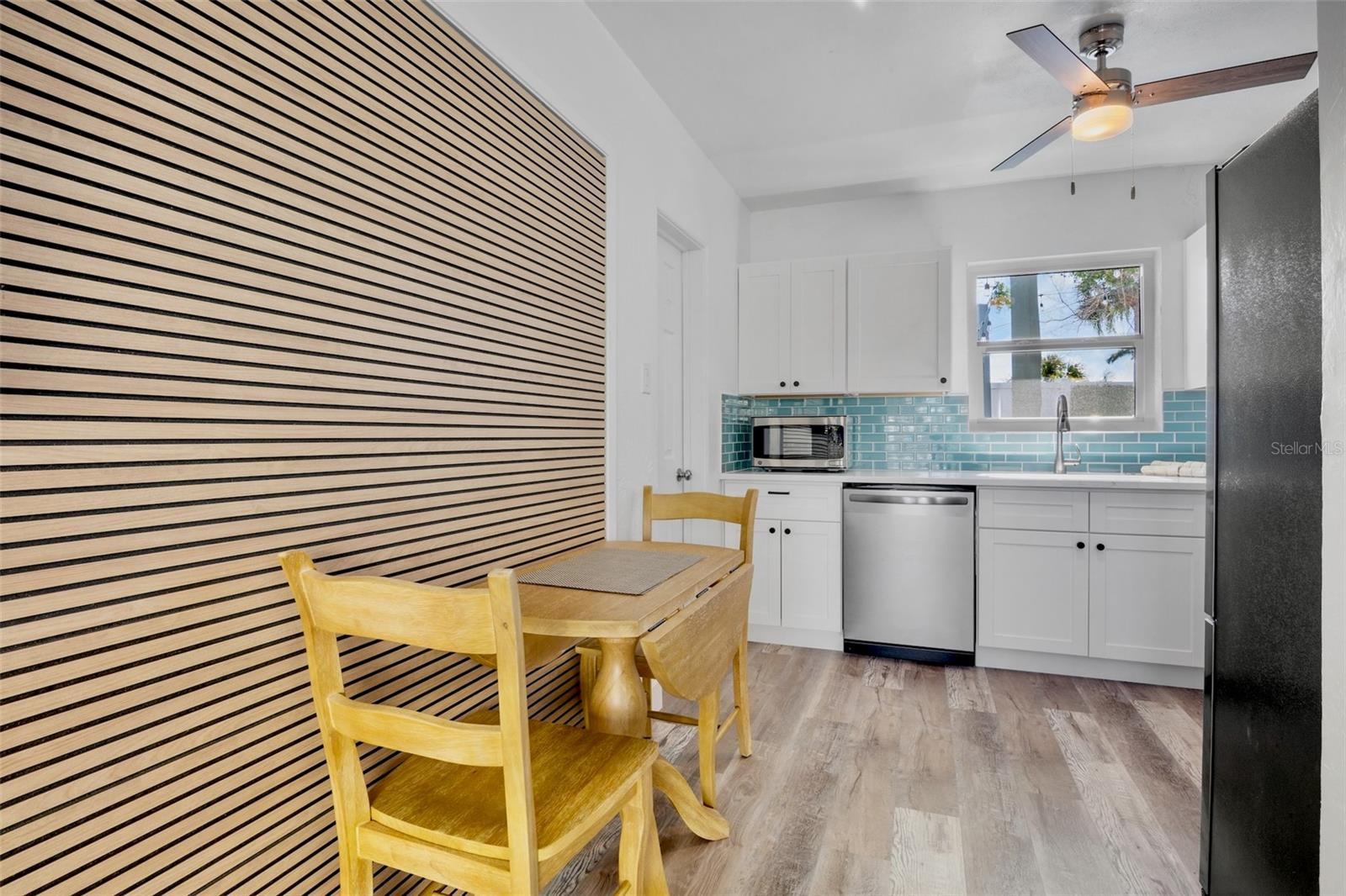1138 SUN N SEA DR, SARASOTA, FL, 34242