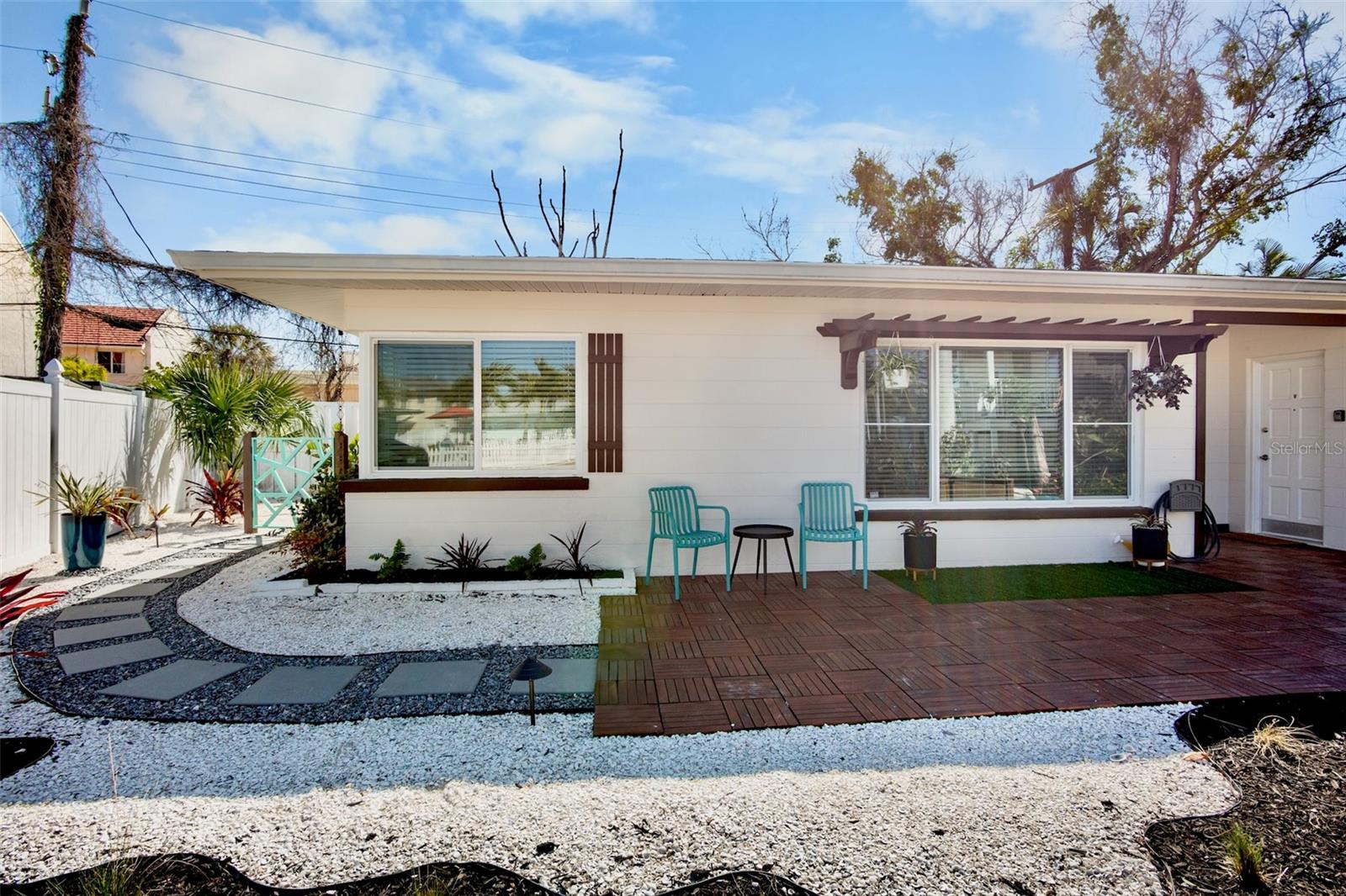1138 SUN N SEA DR, SARASOTA, FL, 34242