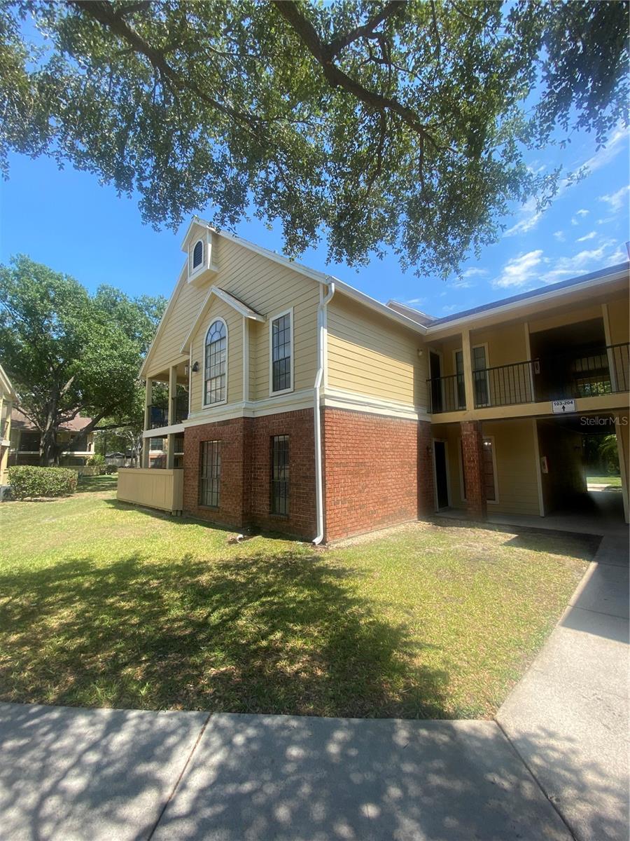8724 MALLARD RESERVE DR #102, TAMPA, FL, 33614