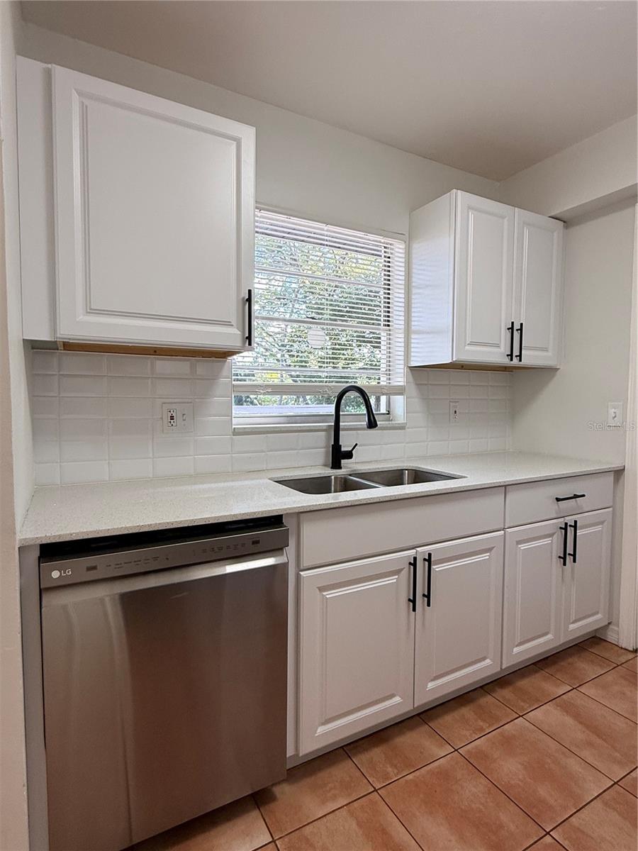 7320 ANSTEAD CIR, ORLANDO, FL, 32810