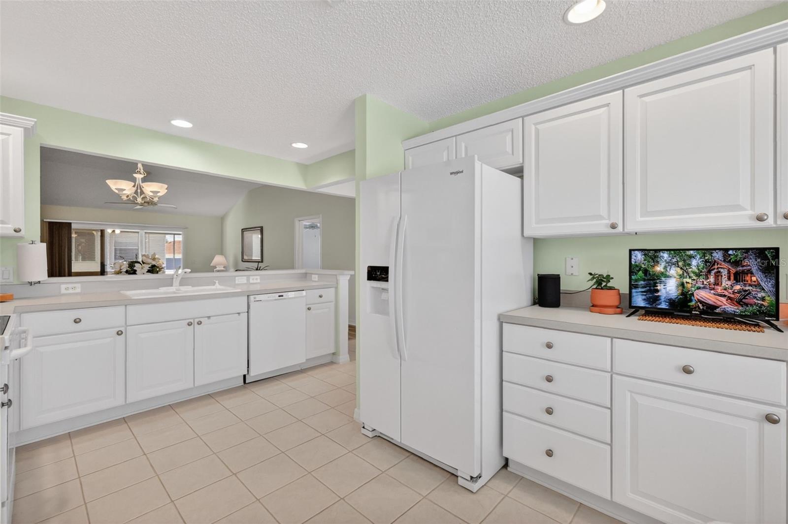403 MCLEOD LN, THE VILLAGES, FL, 32162