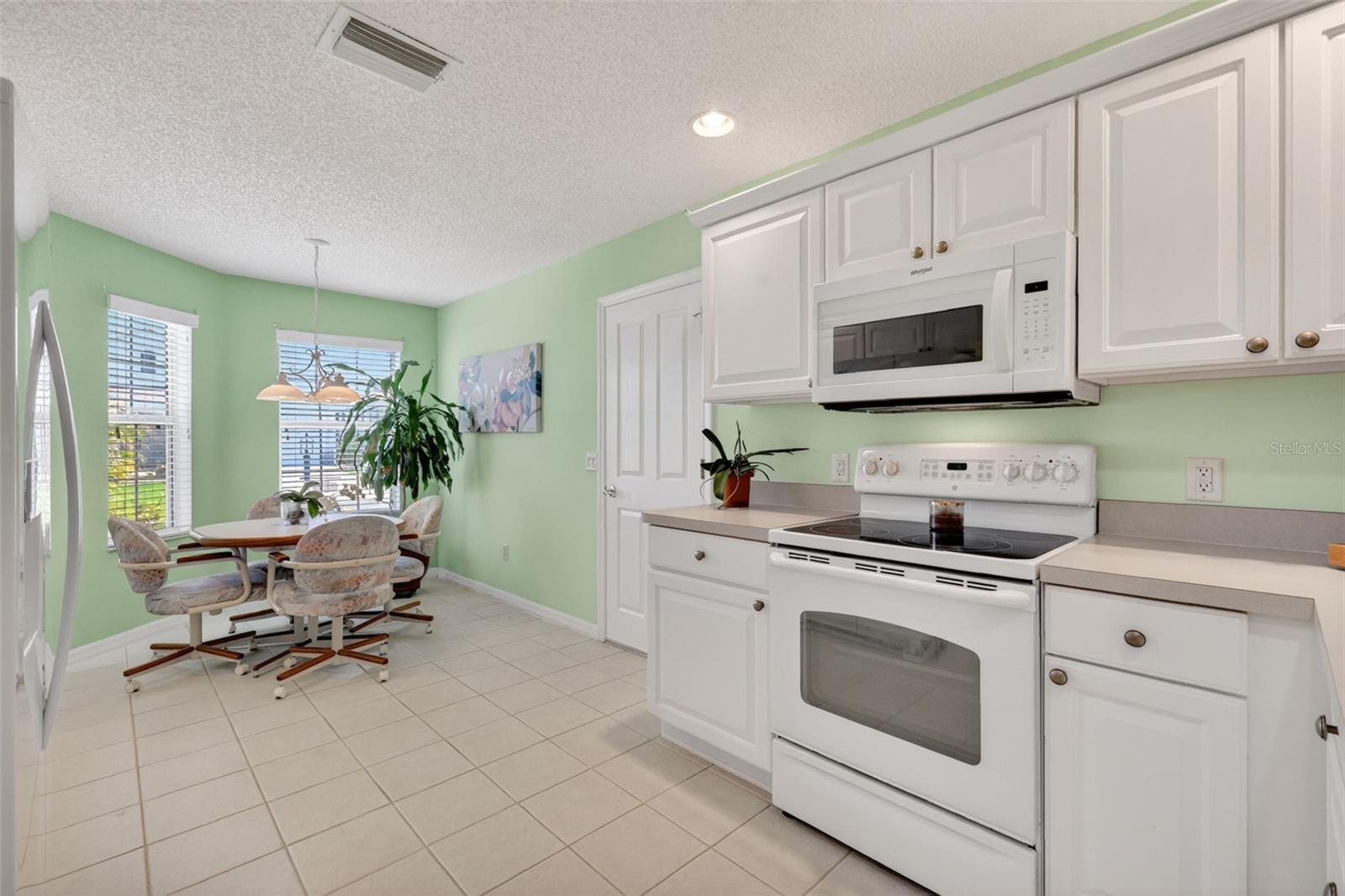 403 MCLEOD LN, THE VILLAGES, FL, 32162