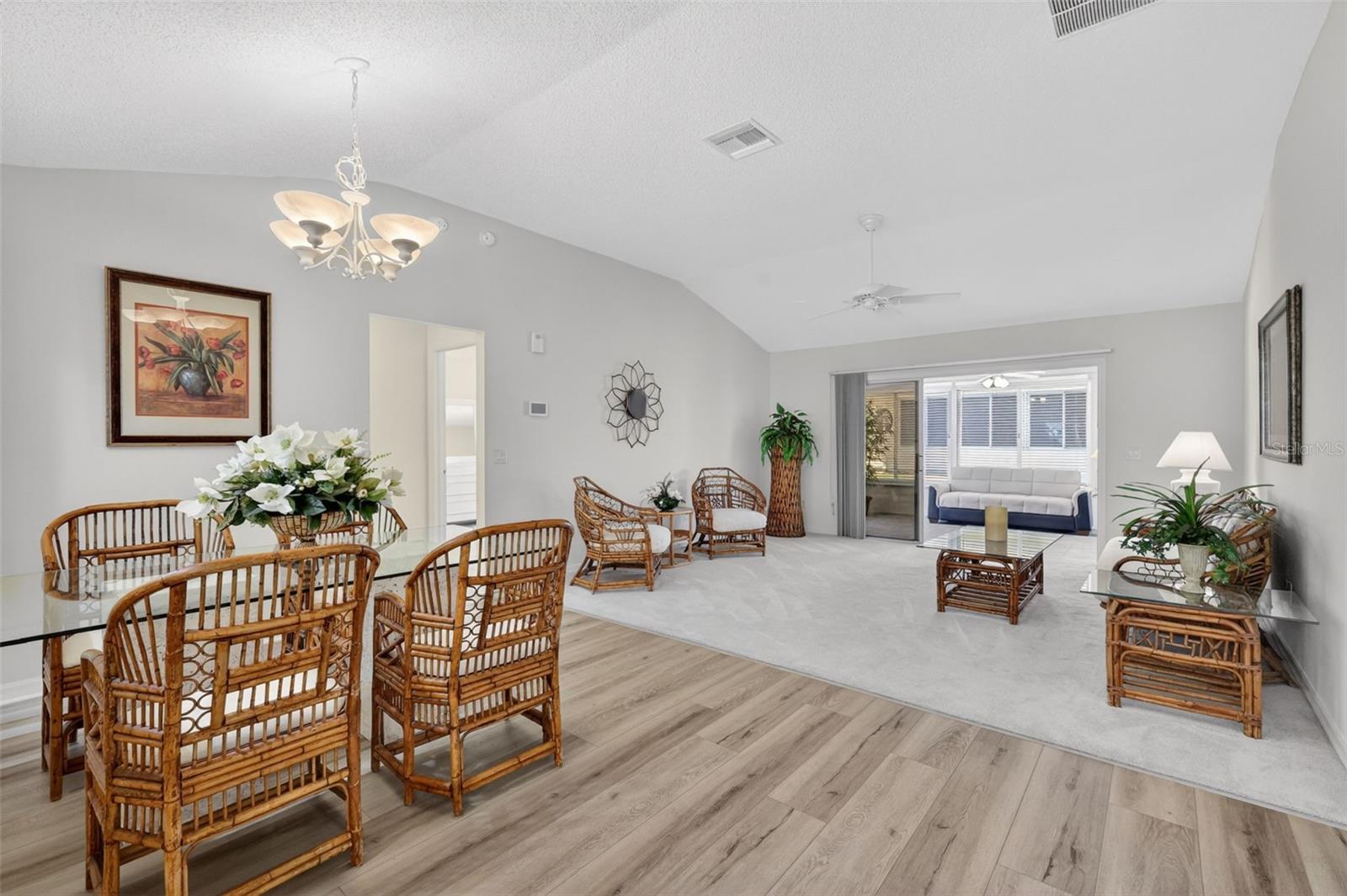 403 MCLEOD LN, THE VILLAGES, FL, 32162