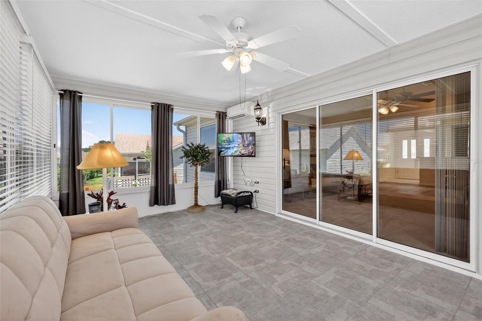 403 MCLEOD LN, THE VILLAGES, FL, 32162