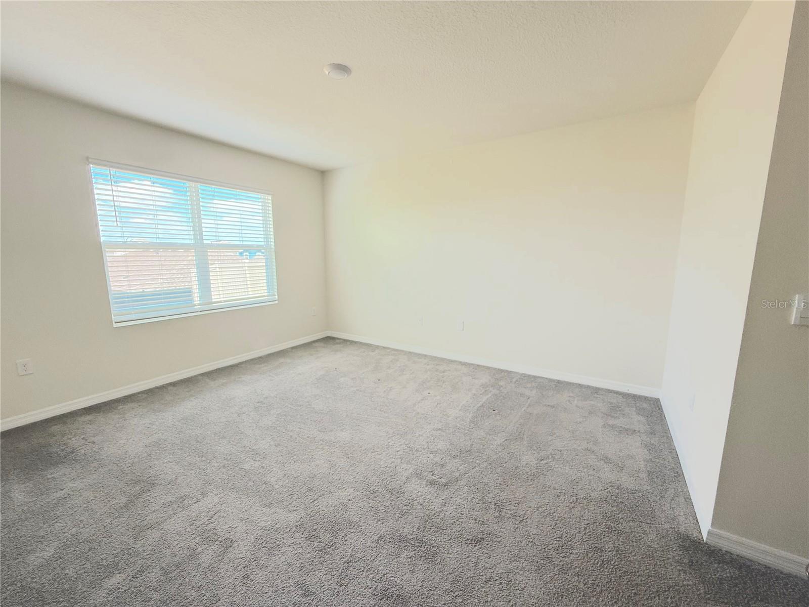 1909 CHICKASAW BLVD, DAVENPORT, FL, 33837