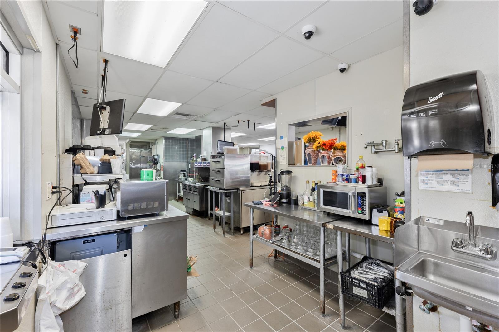 8841 COMMODITY CIR, ORLANDO, FL, 32819