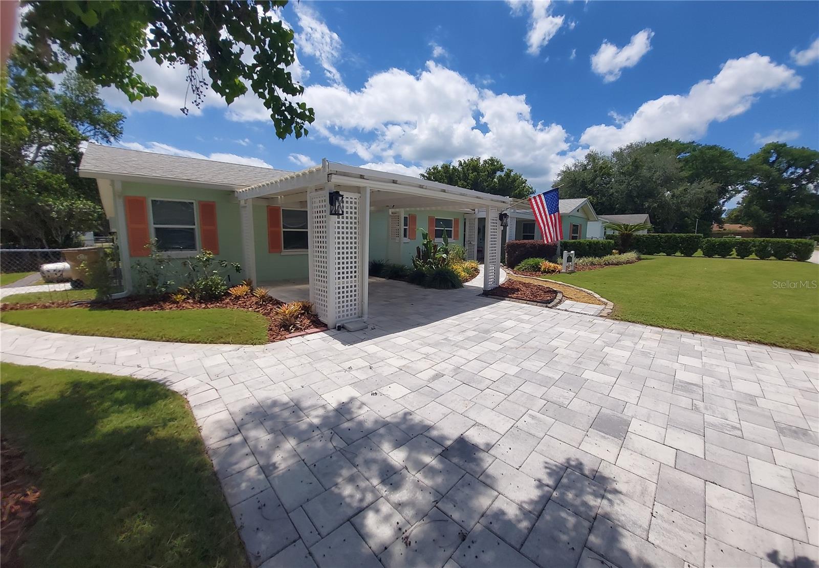 2136 SYLVAN POINT DR, MOUNT DORA, FL, 32757