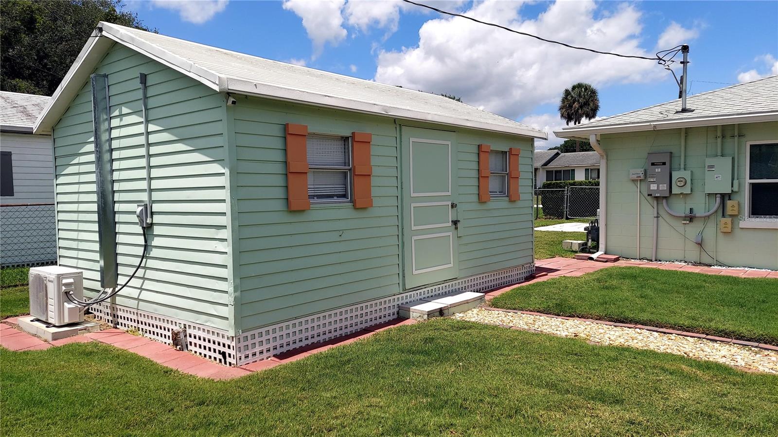 2136 SYLVAN POINT DR, MOUNT DORA, FL, 32757