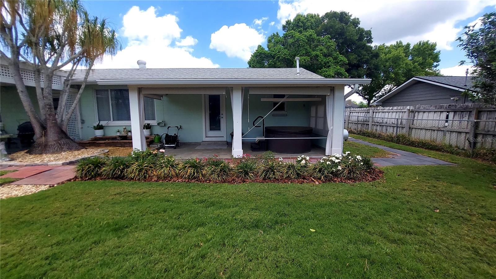 2136 SYLVAN POINT DR, MOUNT DORA, FL, 32757