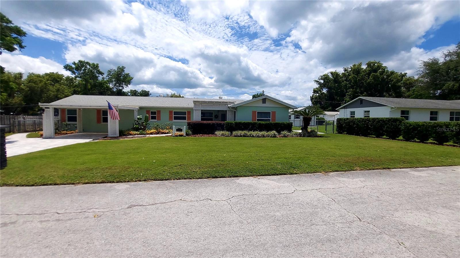 2136 SYLVAN POINT DR, MOUNT DORA, FL, 32757