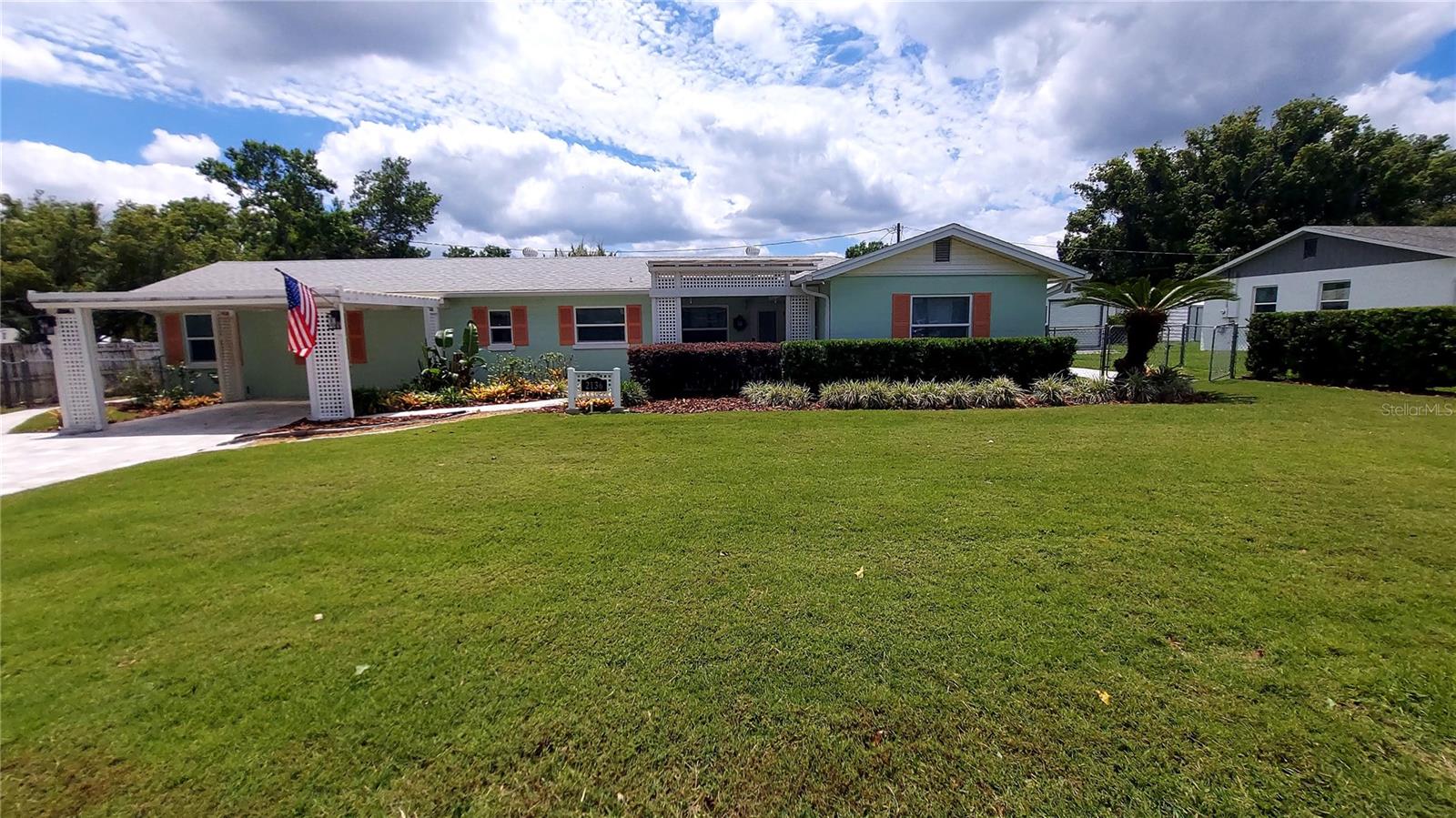 2136 SYLVAN POINT DR, MOUNT DORA, FL, 32757