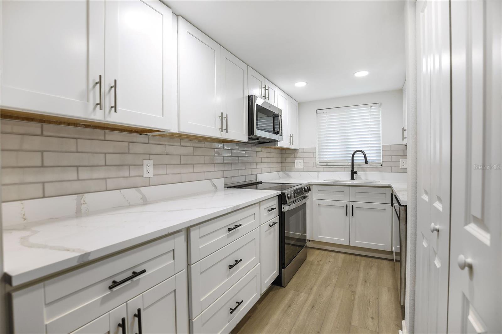4570 OVERLOOK DR NE #179, ST PETERSBURG, FL, 33703