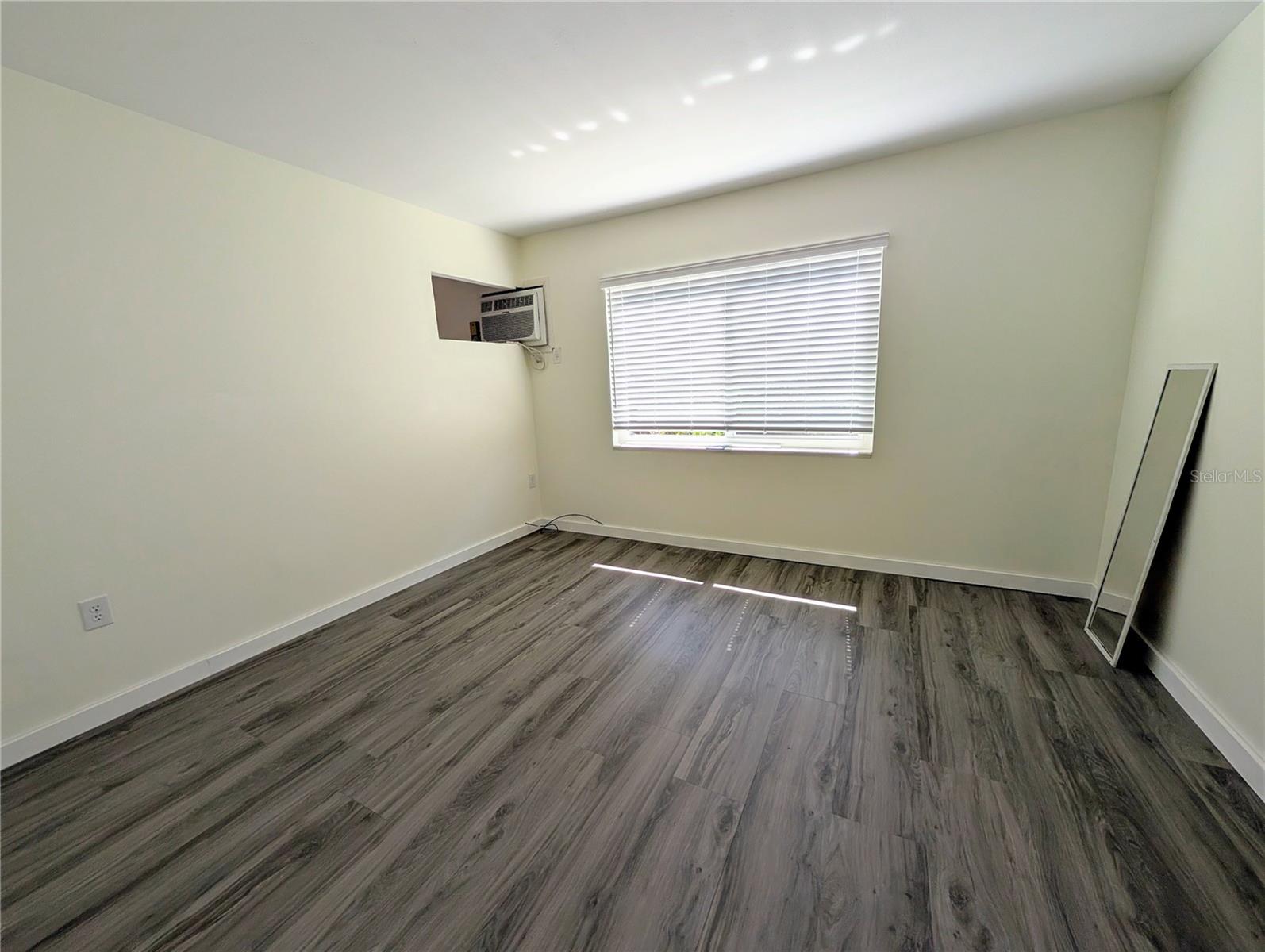 5862 WELCOME RD ##J-25, BRADENTON, FL, 34207