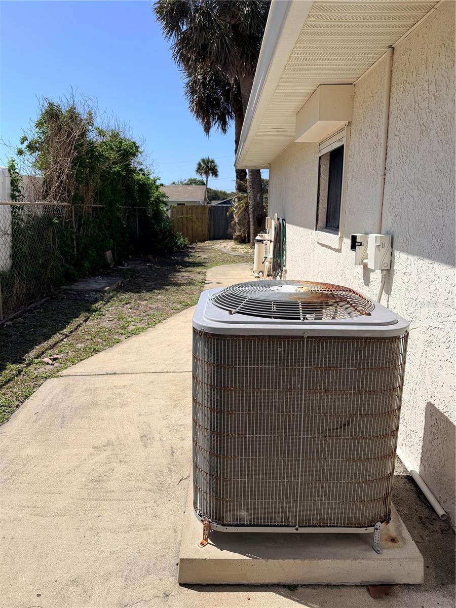 55 BAY HARBOUR DR, PONCE INLET, FL, 32127