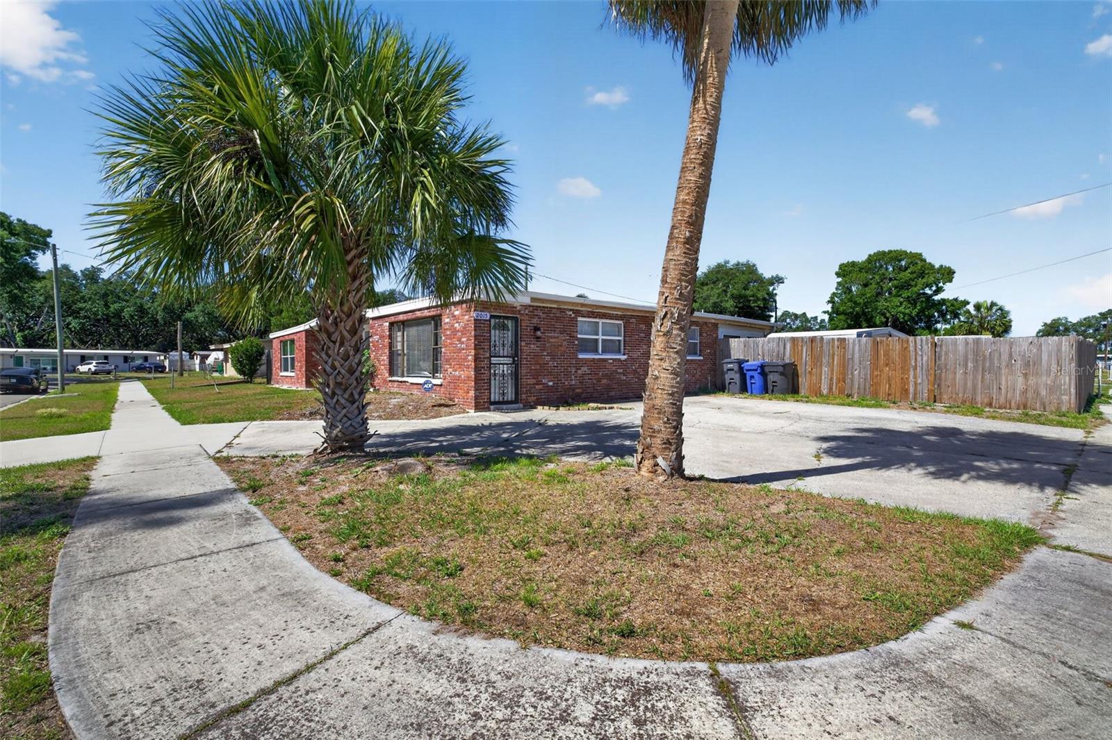 2015 CLARICE CIR, TAMPA, FL, 33619