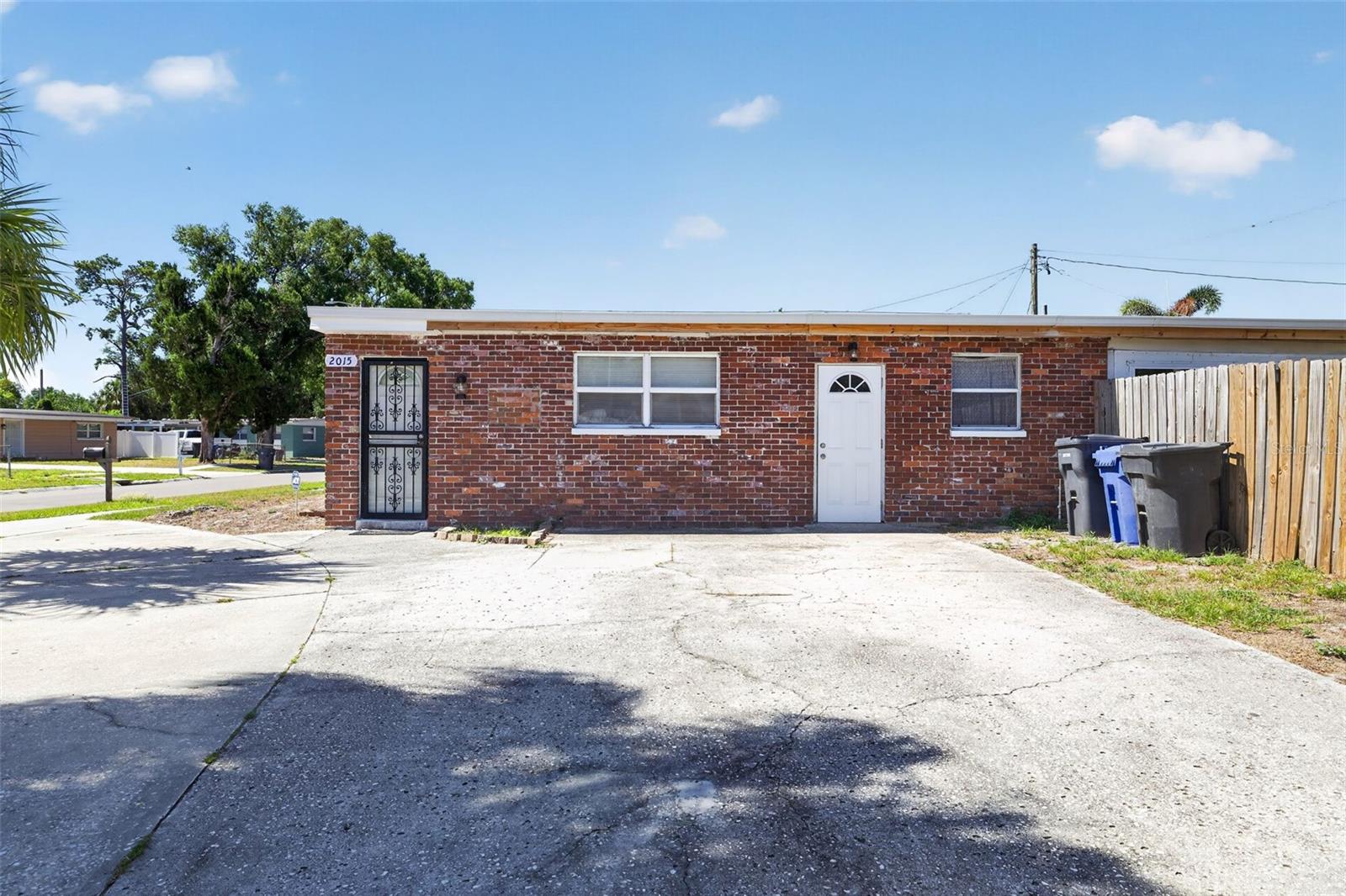 2015 CLARICE CIR, TAMPA, FL, 33619