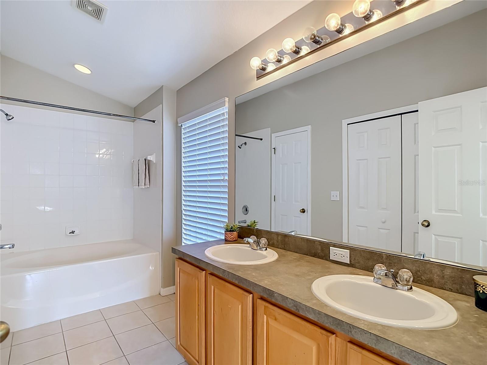 27901 PLEASURE RIDE LOOP, WESLEY CHAPEL, FL, 33544