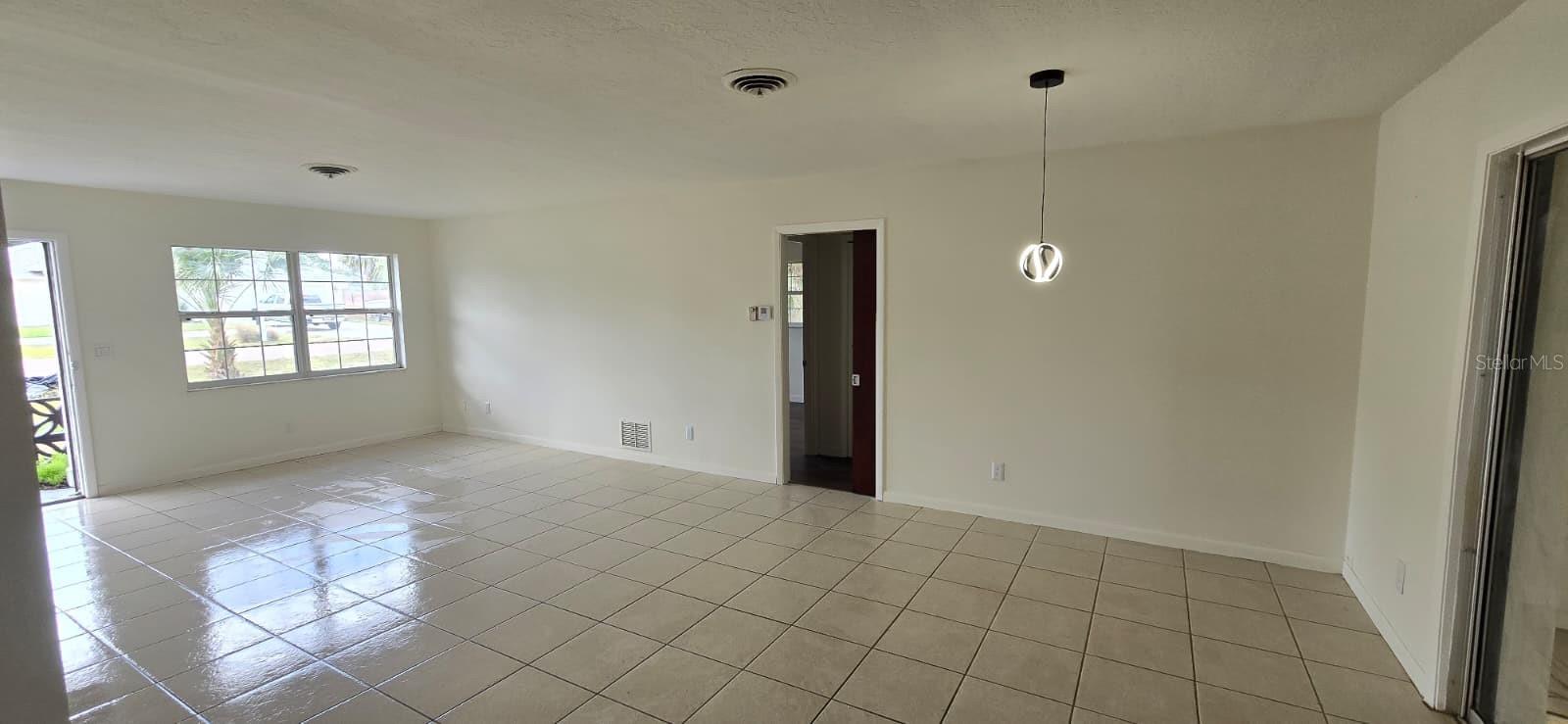 345 S VENICE BLVD, VENICE, FL, 34293