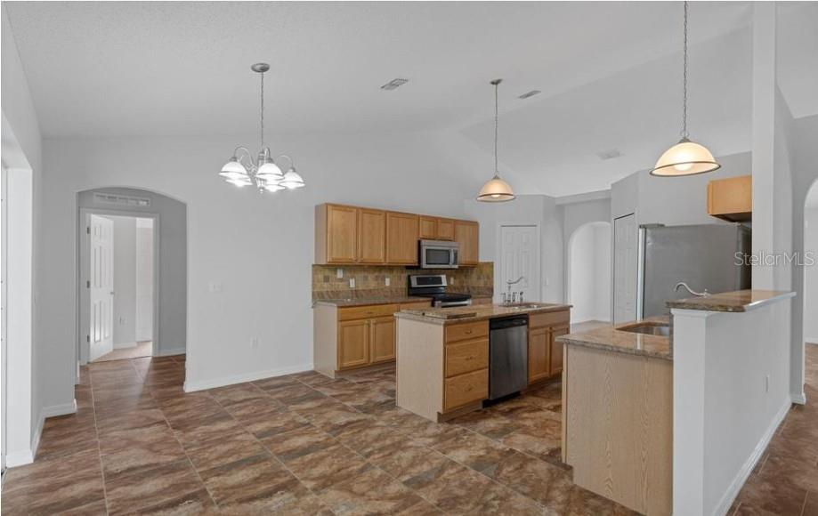 12411 CONVENT GARDEN RD, BROOKSVILLE, FL, 34613