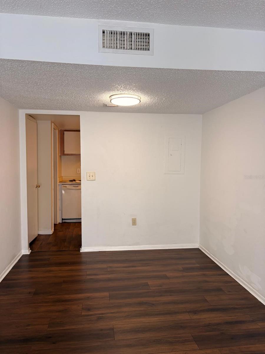 4155 S SEMORAN BLVD #3, ORLANDO, FL, 32822