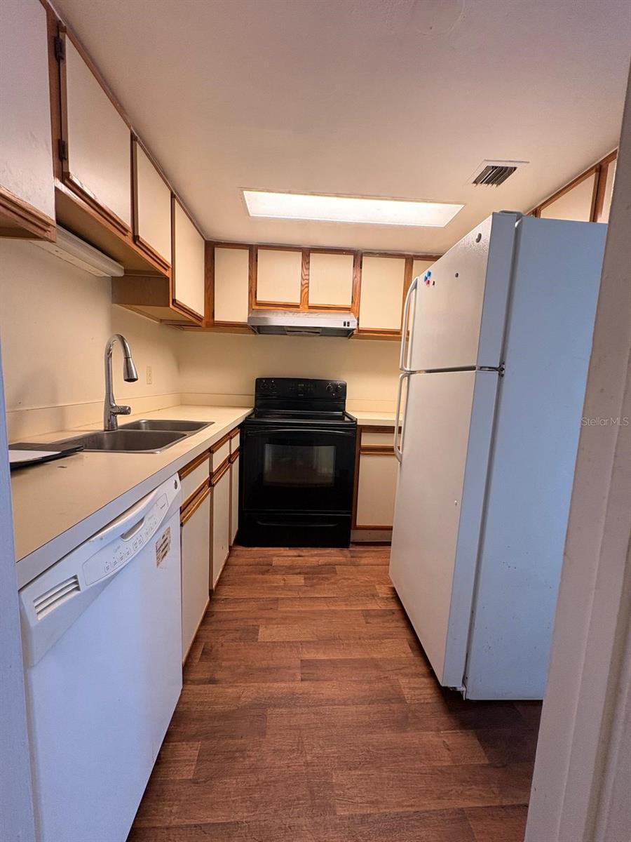 4155 S SEMORAN BLVD #3, ORLANDO, FL, 32822