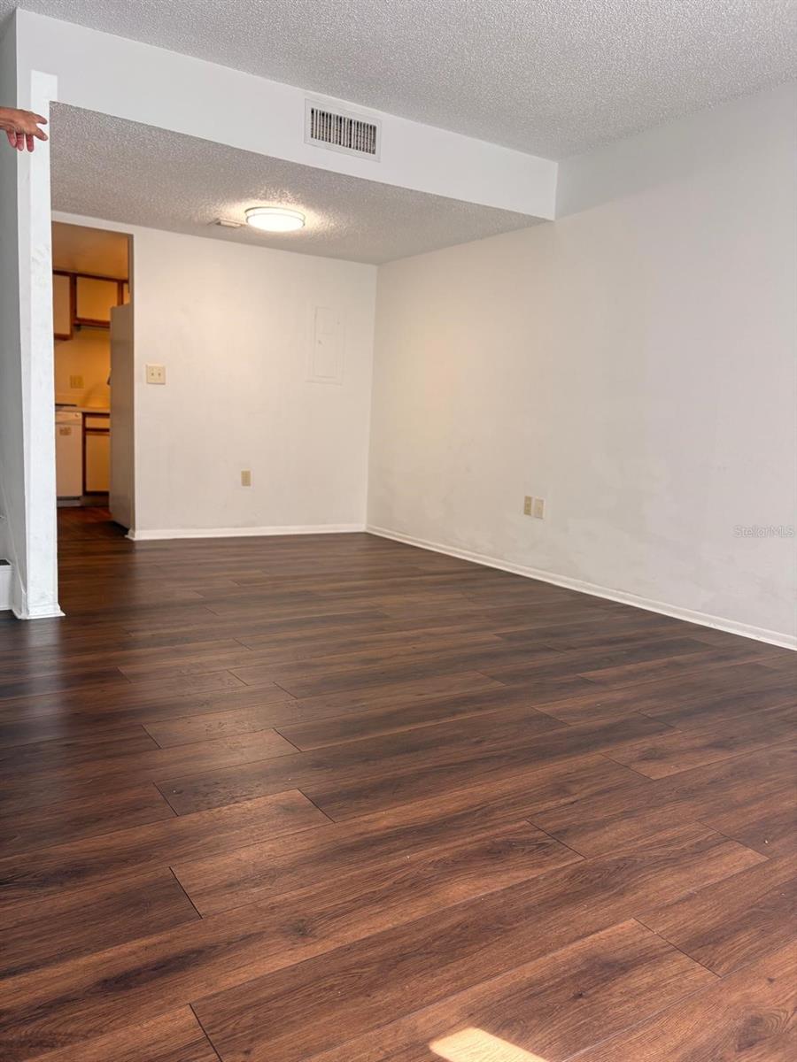 4155 S SEMORAN BLVD #3, ORLANDO, FL, 32822