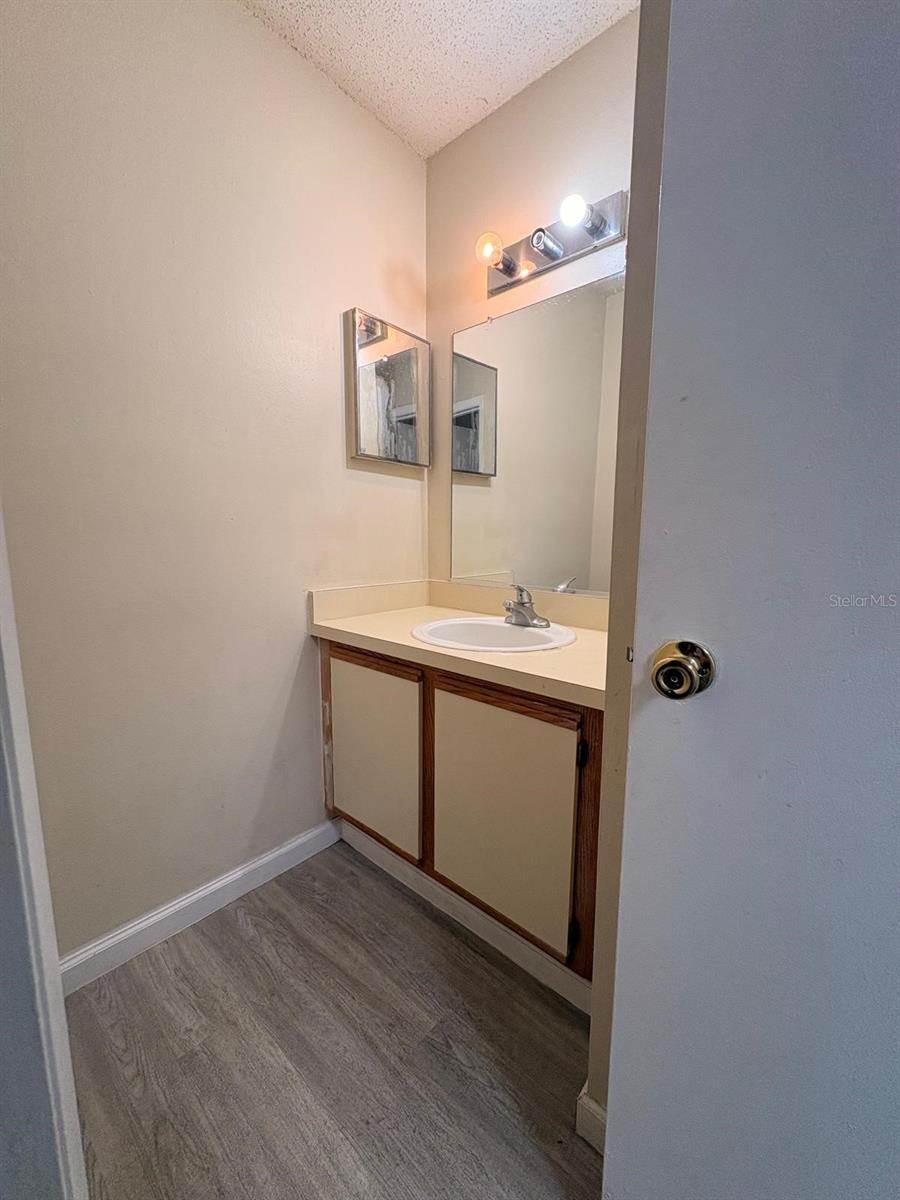 4155 S SEMORAN BLVD #3, ORLANDO, FL, 32822