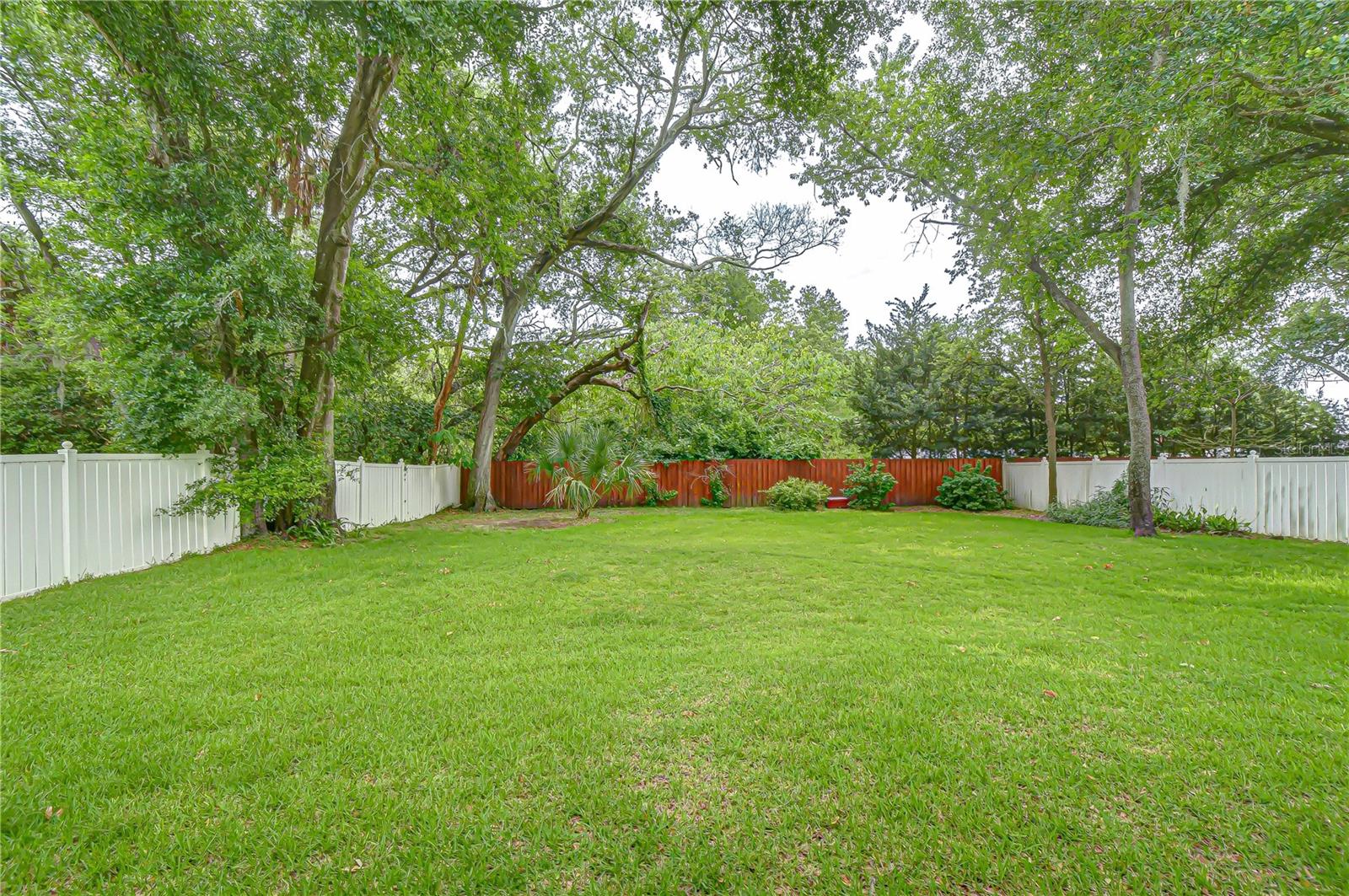 1142 LUMSDEN TRACE CIR, VALRICO, FL, 33594