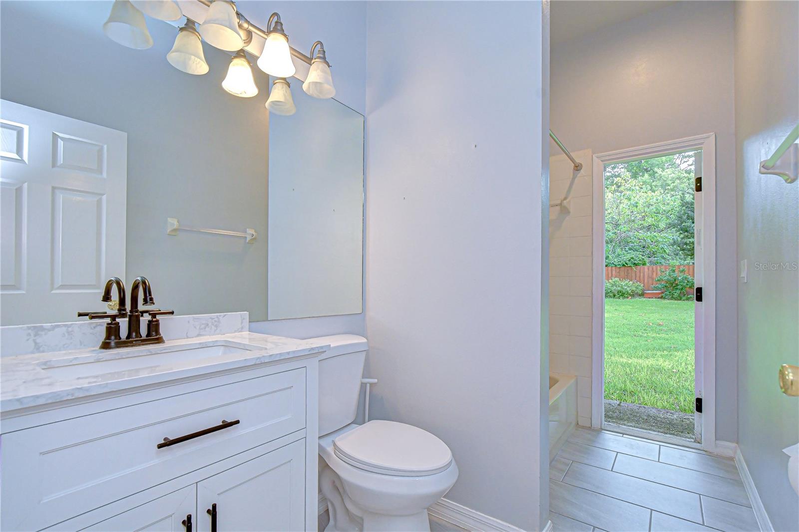 1142 LUMSDEN TRACE CIR, VALRICO, FL, 33594