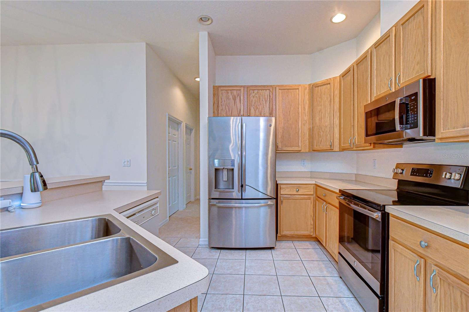1142 LUMSDEN TRACE CIR, VALRICO, FL, 33594