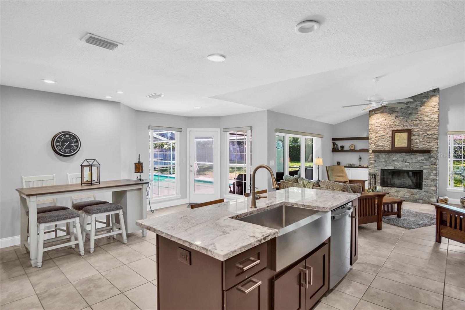 2654 CRYSTAL CIR, DUNEDIN, FL, 34698