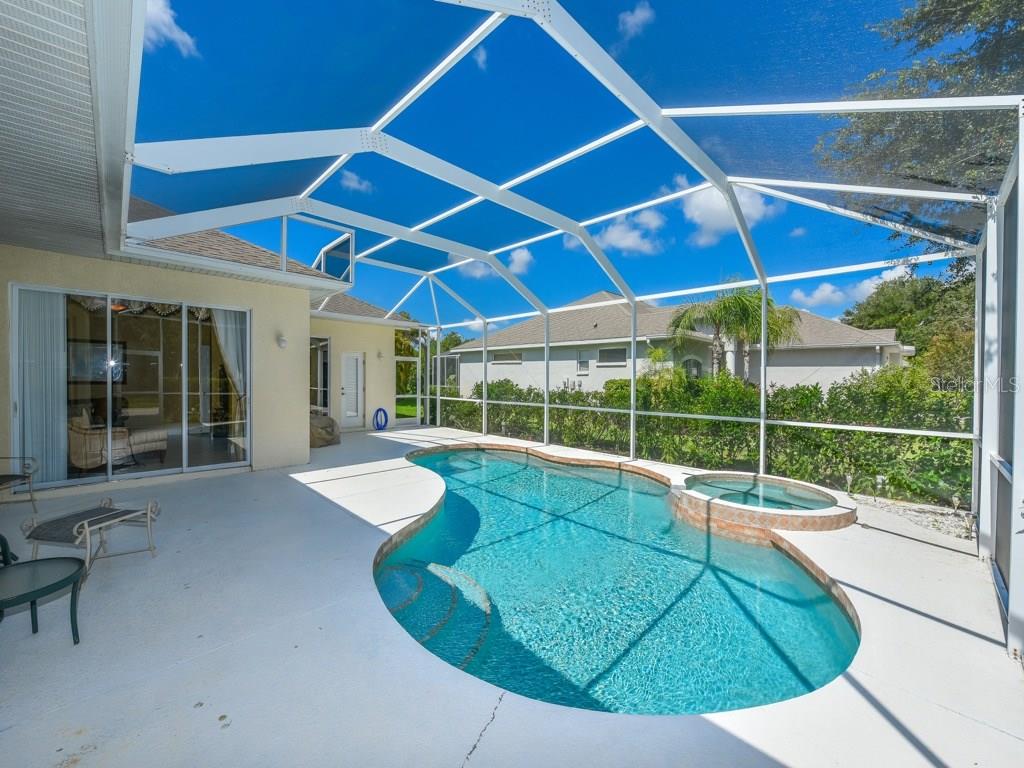 7104 SWITCHGRASS TRL, LAKEWOOD RANCH, FL, 34202