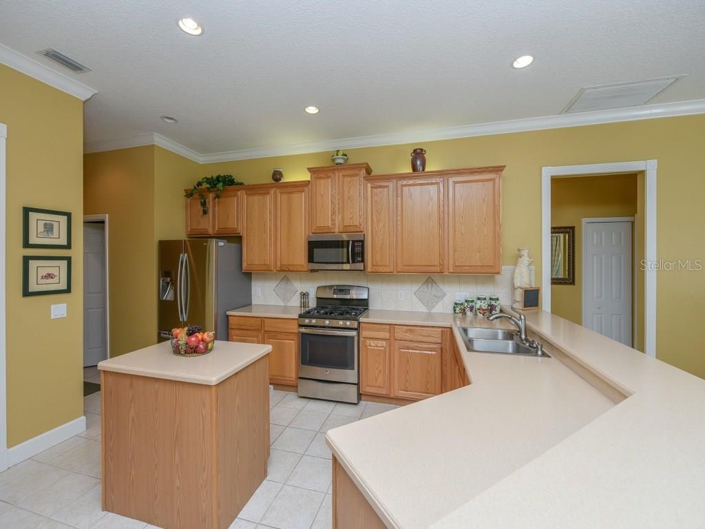 7104 SWITCHGRASS TRL, LAKEWOOD RANCH, FL, 34202