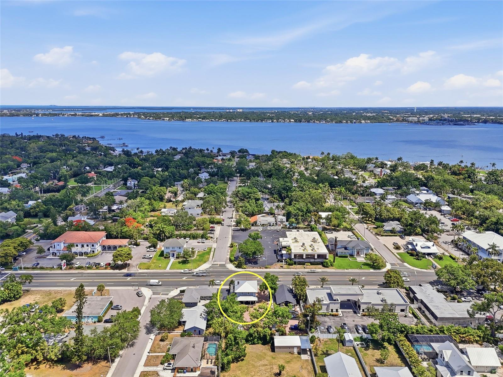 2423 MANATEE AVE W, BRADENTON, FL, 34205