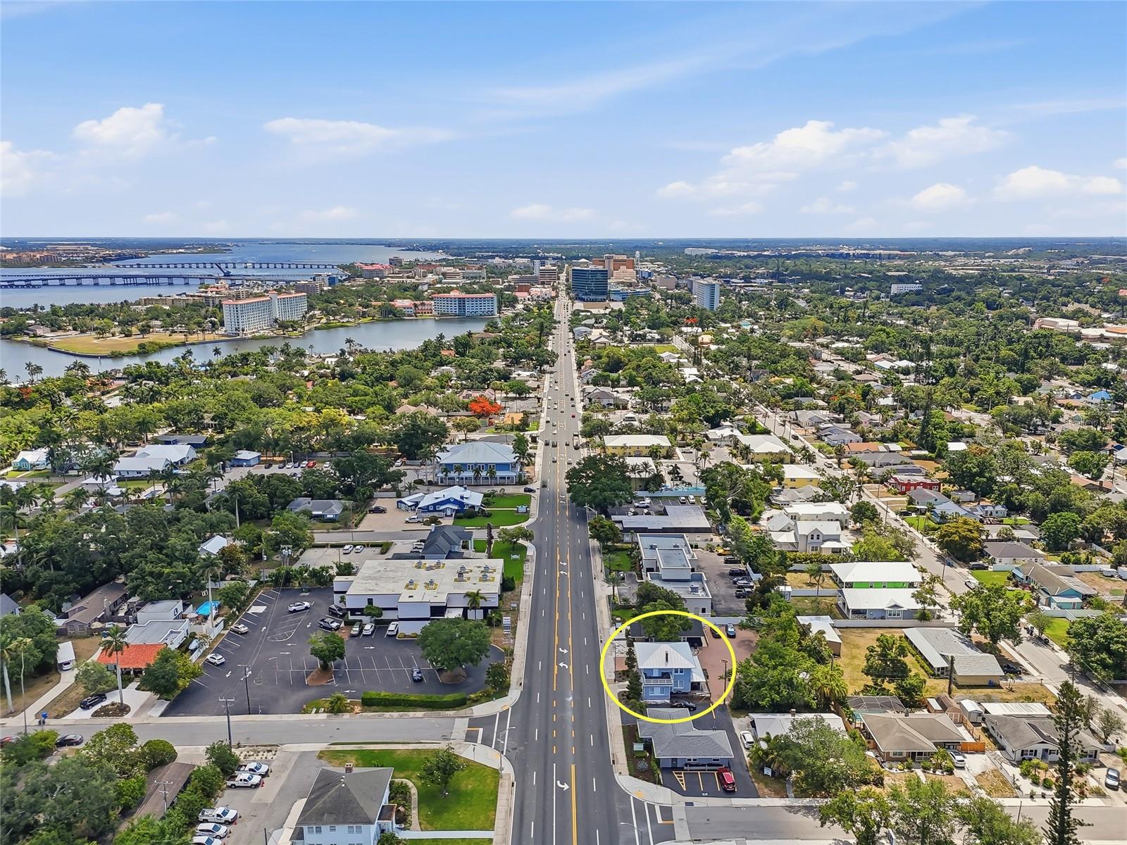 2423 MANATEE AVE W, BRADENTON, FL, 34205