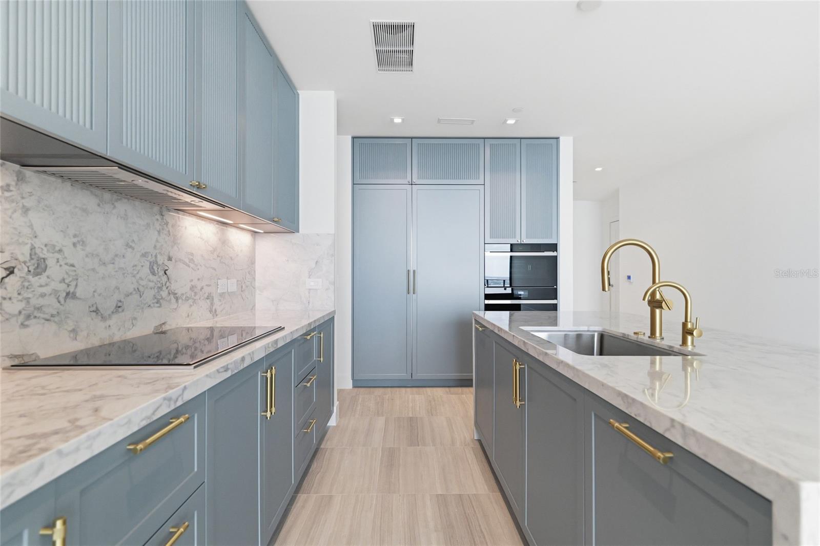 3015 S YSABELLA AVE #2102, TAMPA, FL, 33629