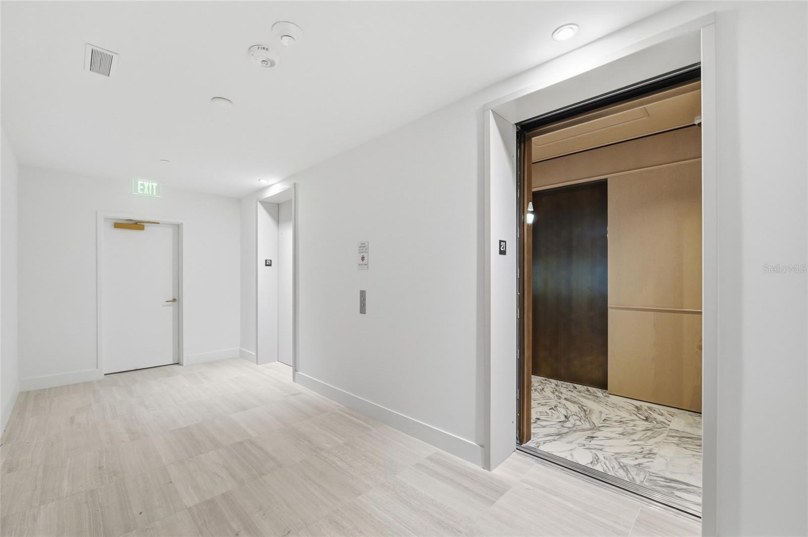 3015 S YSABELLA AVE #2102, TAMPA, FL, 33629
