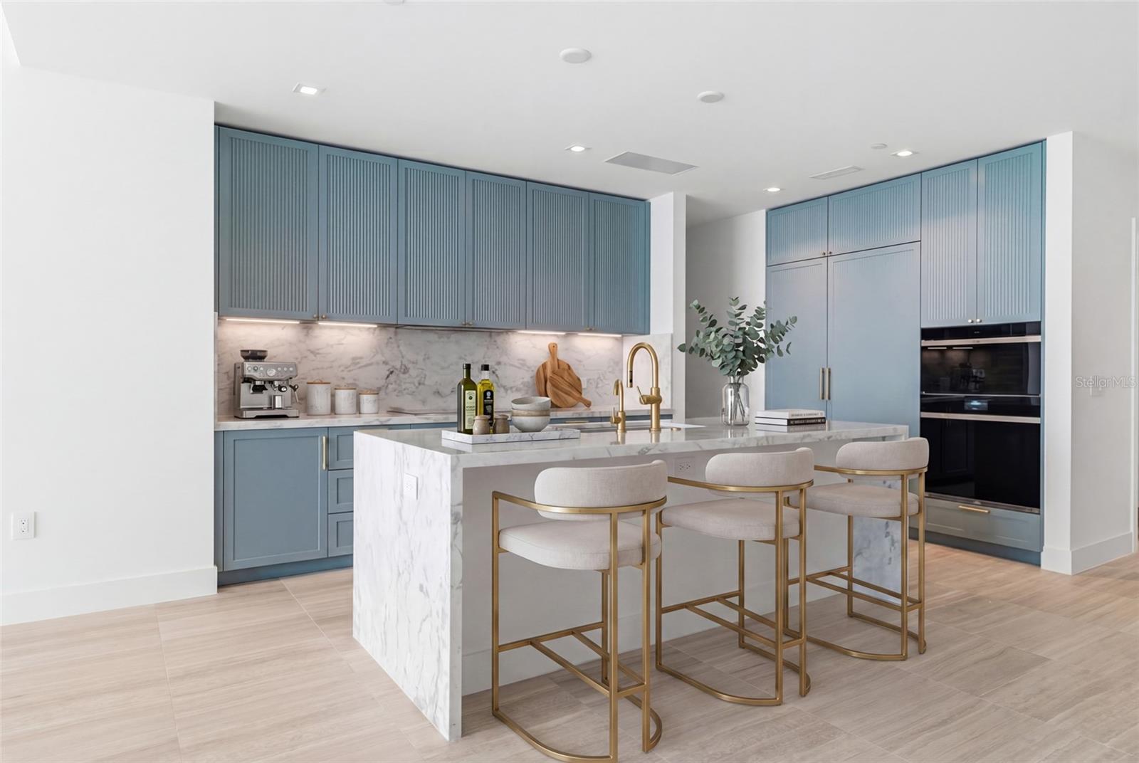 3015 S YSABELLA AVE #2102, TAMPA, FL, 33629