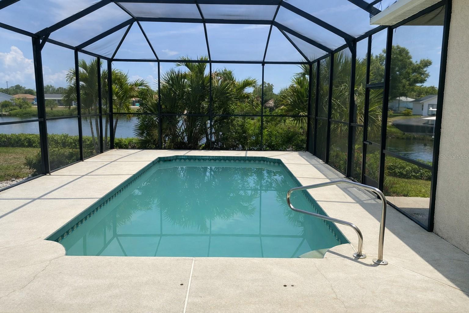 18146 AVONSDALE CIR, PORT CHARLOTTE, FL, 33948