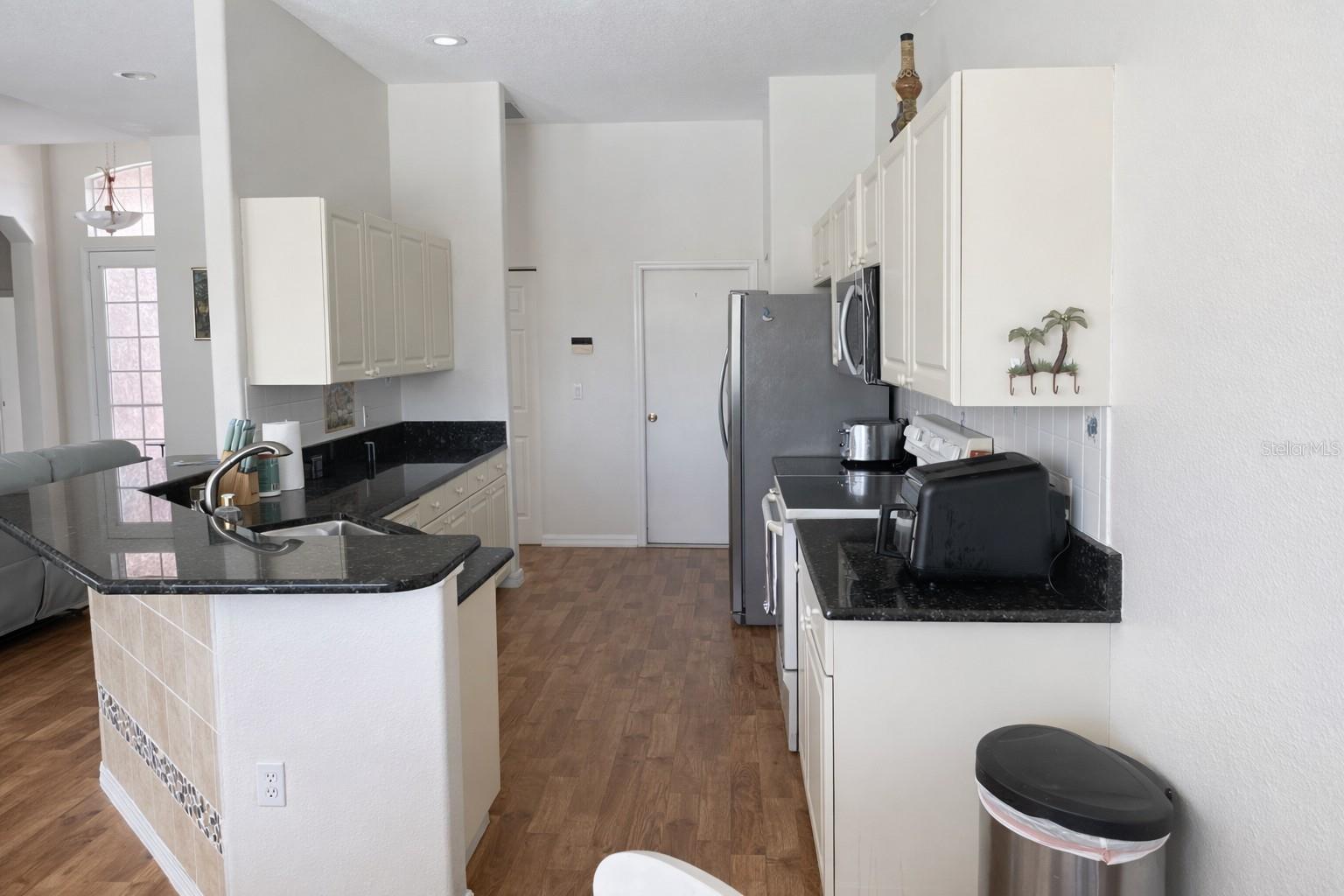 18146 AVONSDALE CIR, PORT CHARLOTTE, FL, 33948