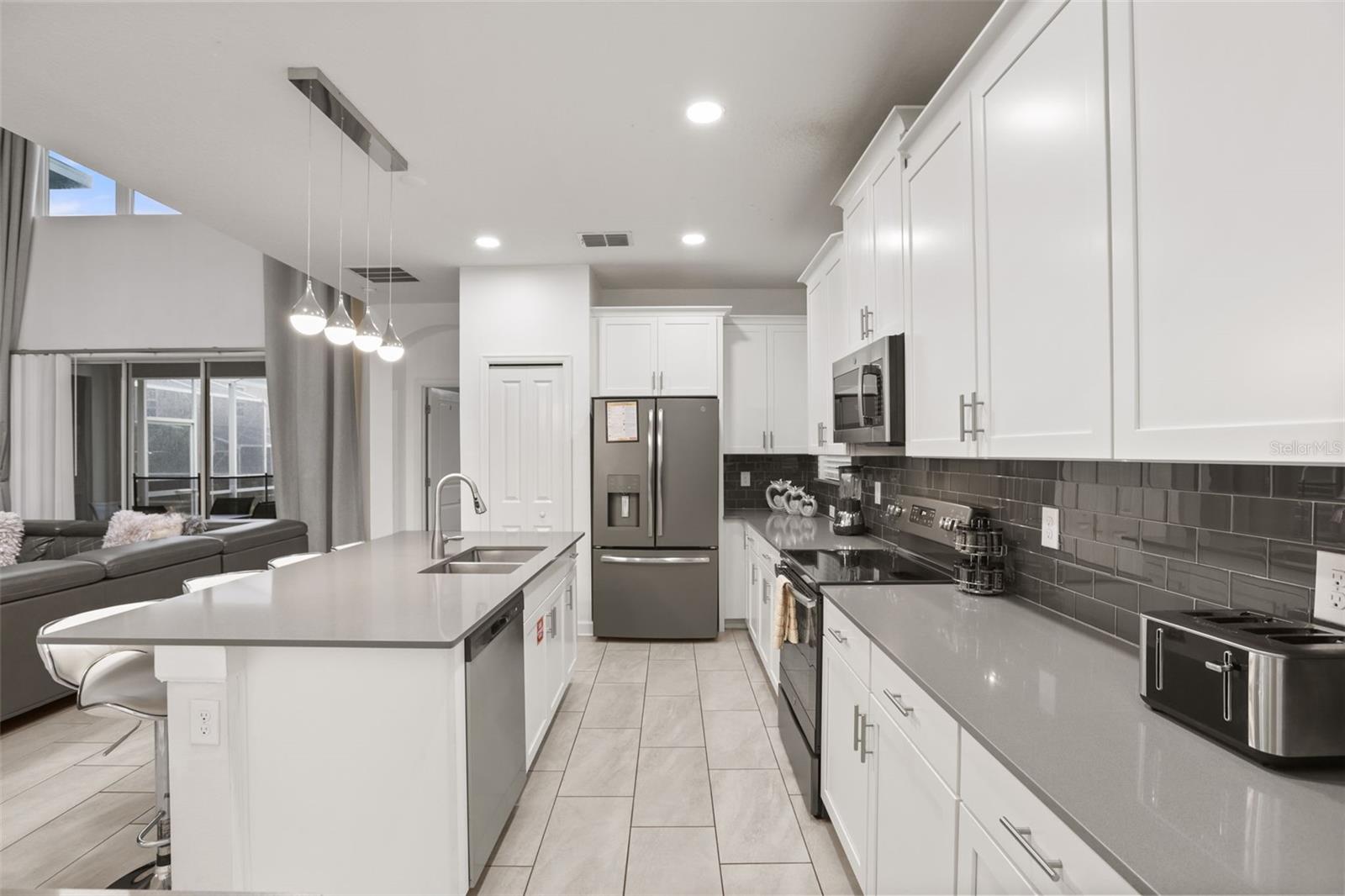 621 DROP SHOT DR, DAVENPORT, FL, 33896