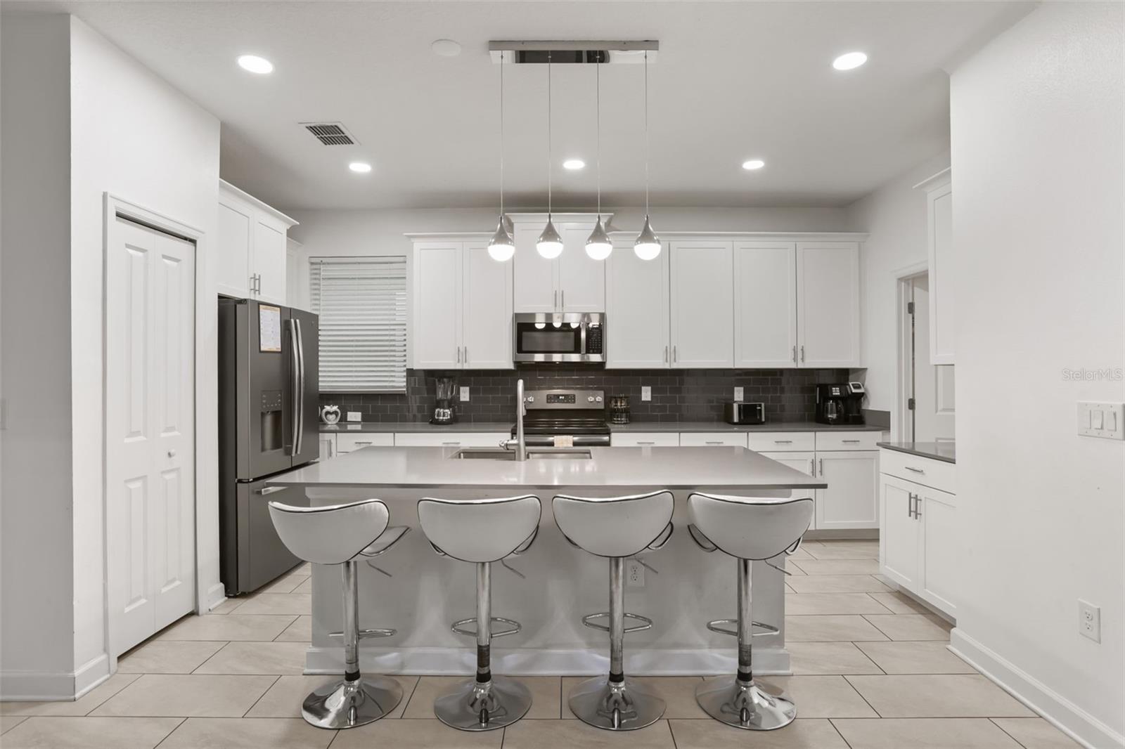 621 DROP SHOT DR, DAVENPORT, FL, 33896