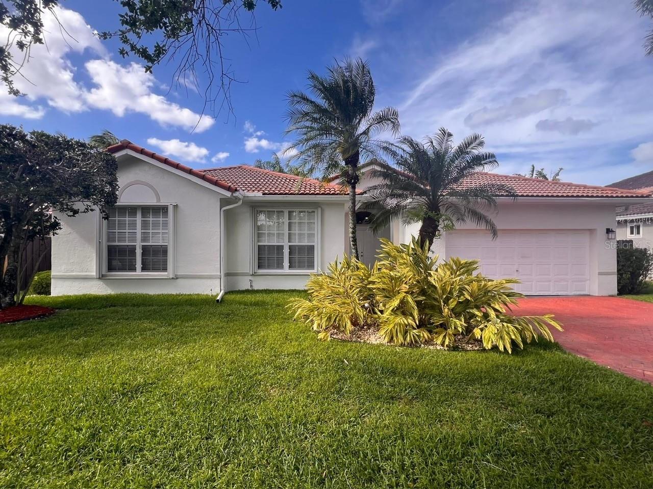 15761 SW 148 TER, MIAMI, FL, 33187