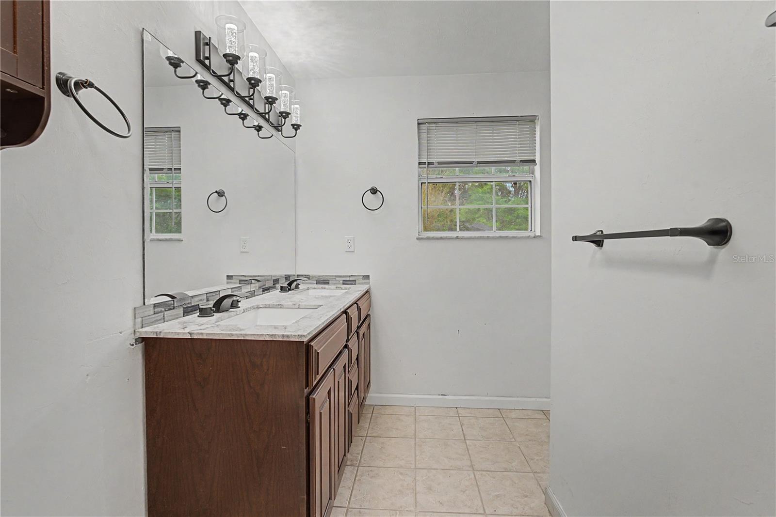 5160 NE COUNTY ROAD 340, HIGH SPRINGS, FL, 32643