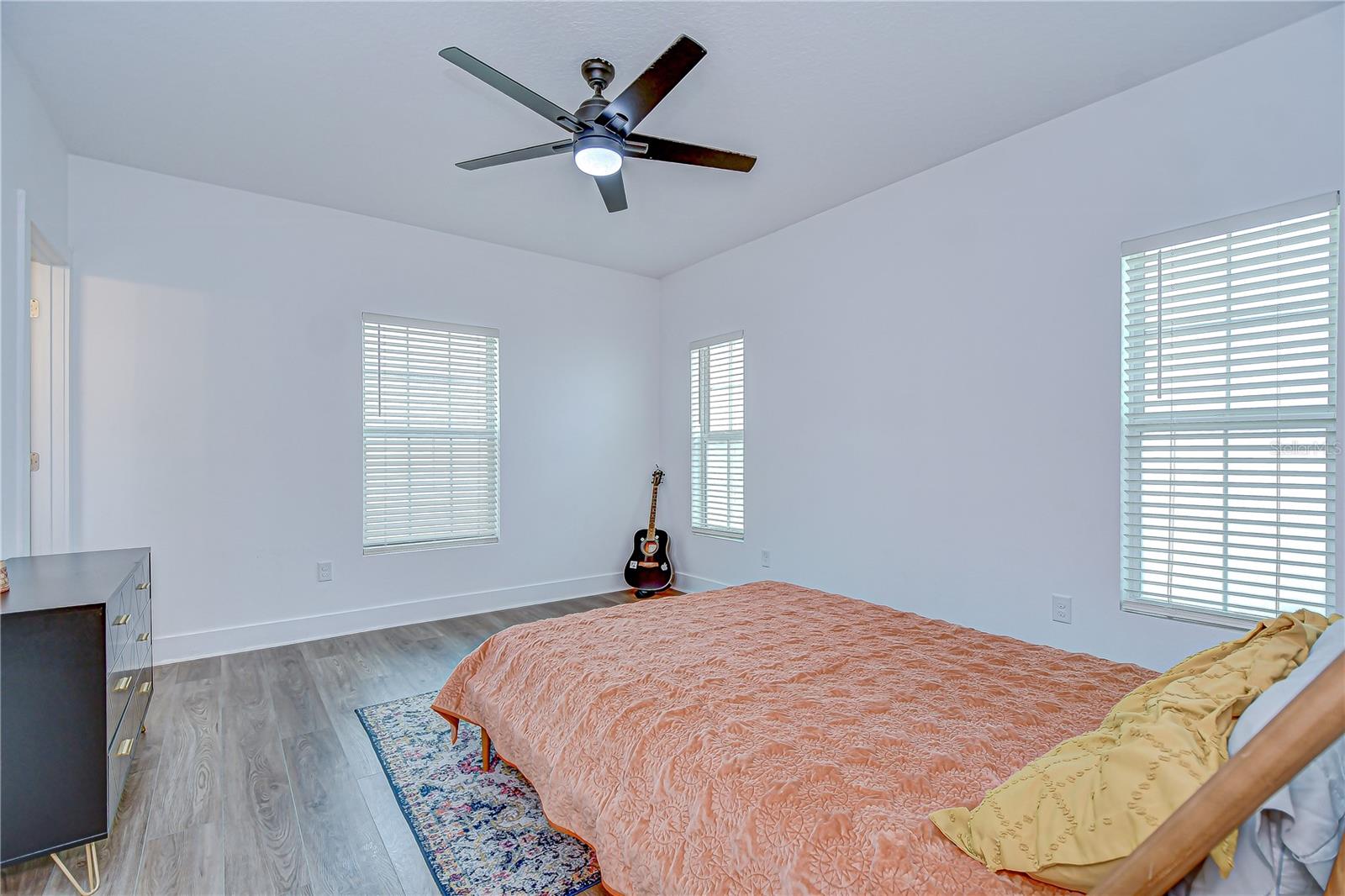 1051 44TH ST S, ST PETERSBURG, FL, 33711