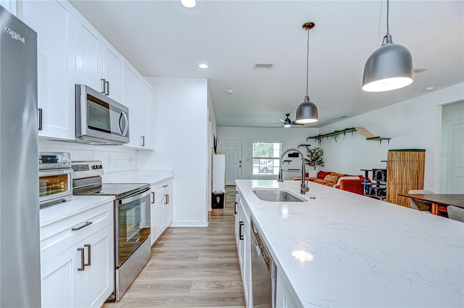 1051 44TH ST S, ST PETERSBURG, FL, 33711