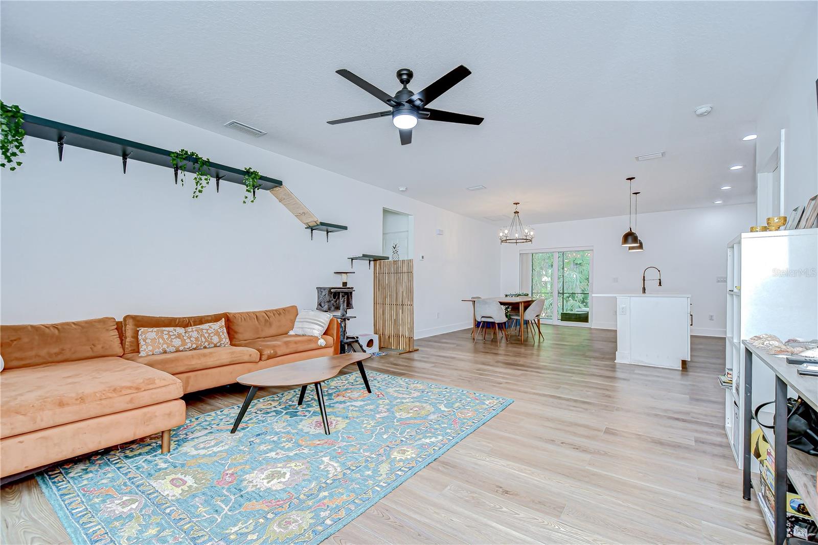 1051 44TH ST S, ST PETERSBURG, FL, 33711