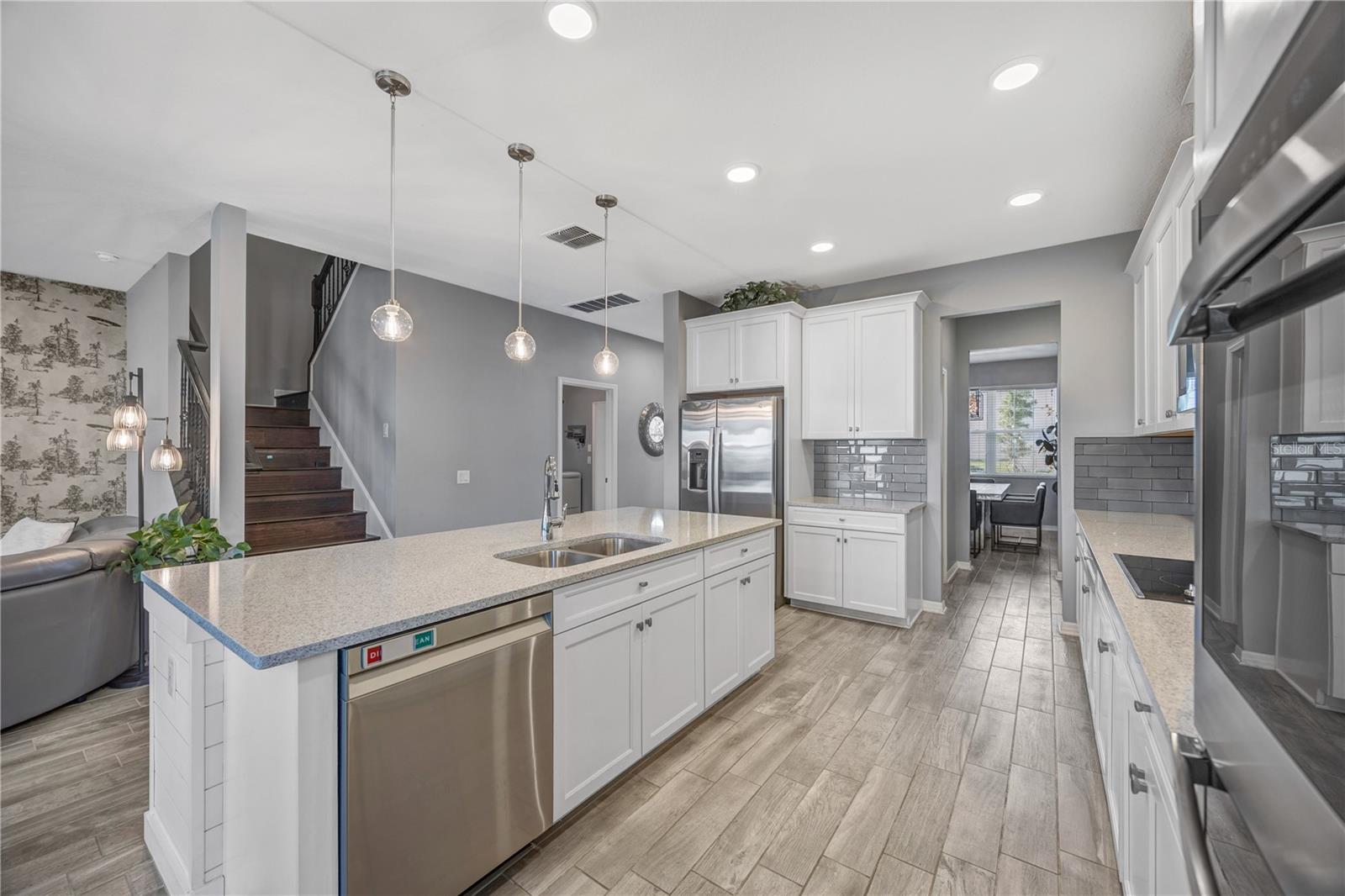 32455 SAPNA CHIME DR, WESLEY CHAPEL, FL, 33545